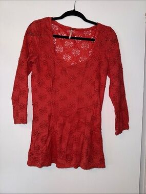 Free People Women's Coral Red Lace Scoop-Neck Long Sleeve Top